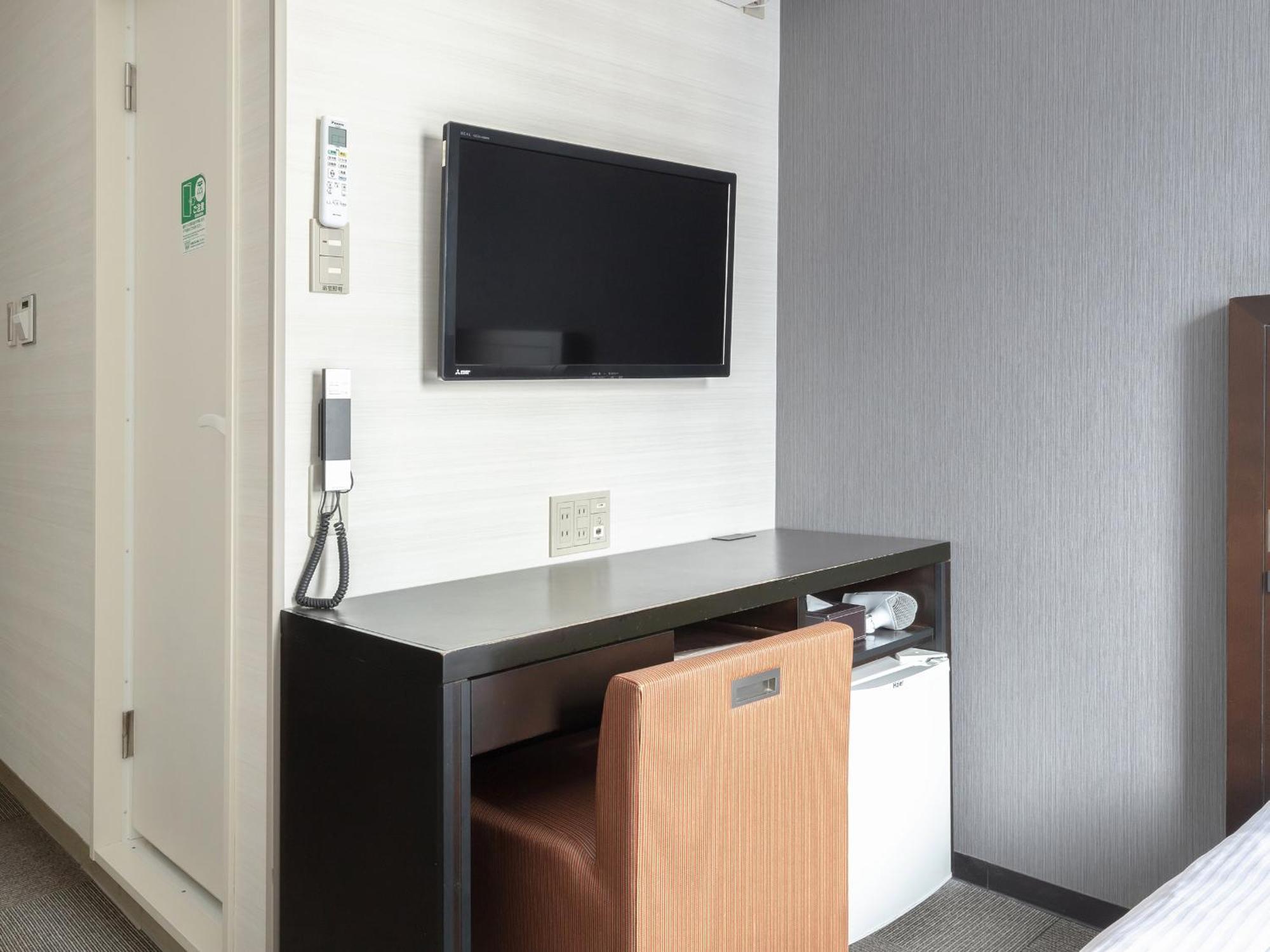 Vessel Inn Hiroshima Station Екстер'єр фото